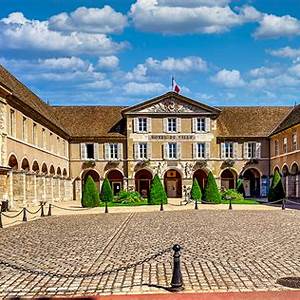 BEAUNE-SUR-ARZON
