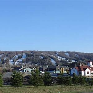LA RIVIERE-SAINT-SAUVEUR