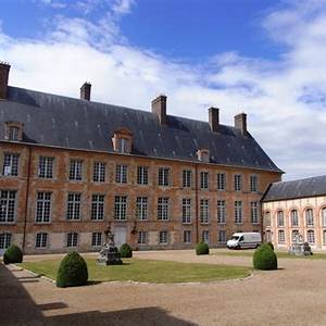 Les Mesnuls