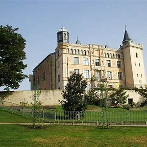 Saint-Priest-la-Plaine